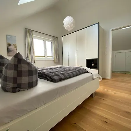Penthouse Reeders Topp By Seeblick Ferien Oro Apartment